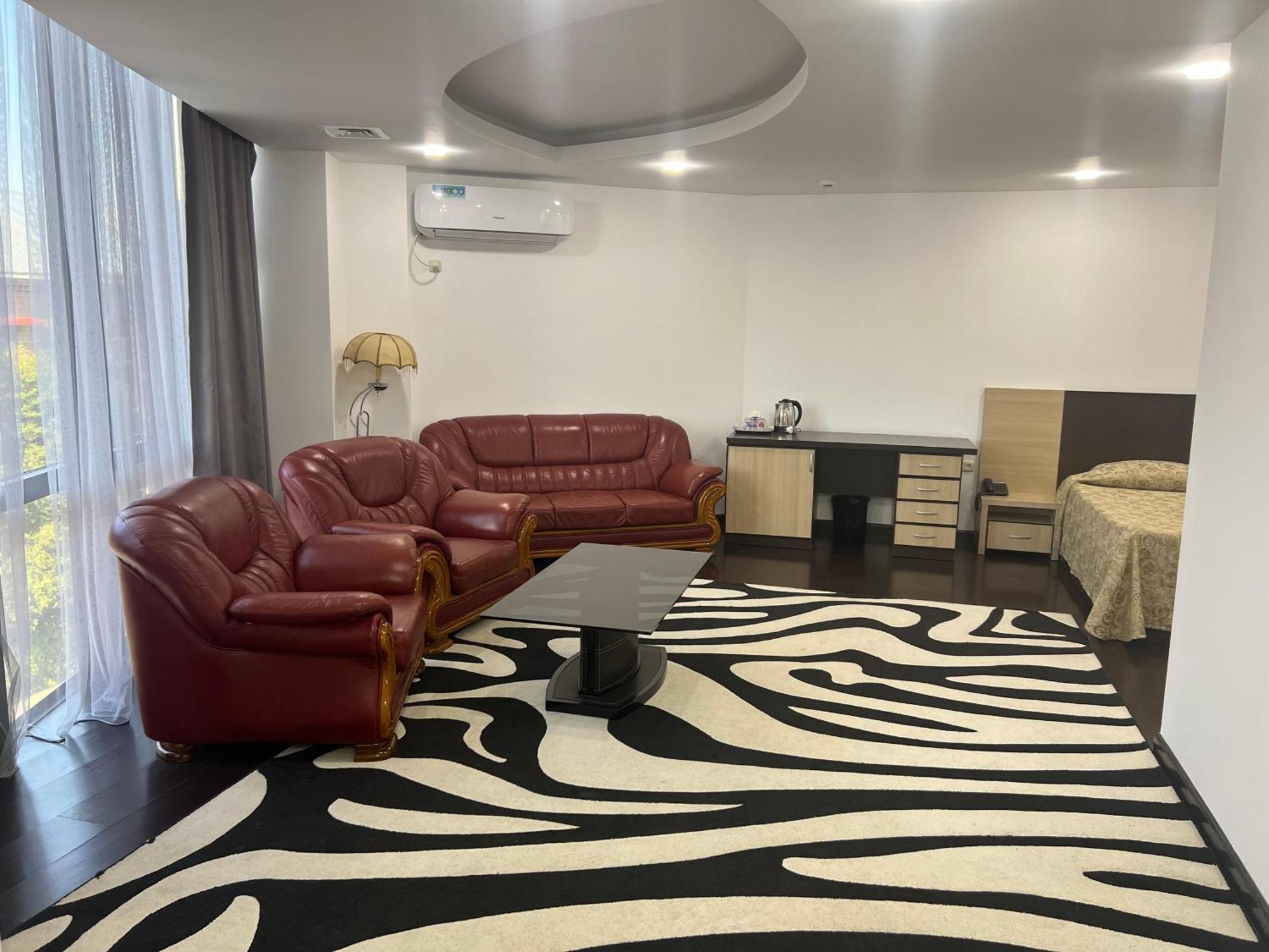 Vanatur Hotel Gyumri Ngoại thất bức ảnh